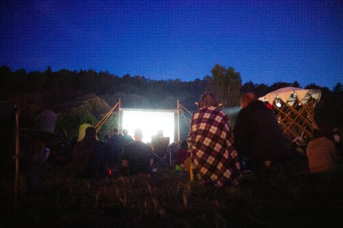 CINE.jpg